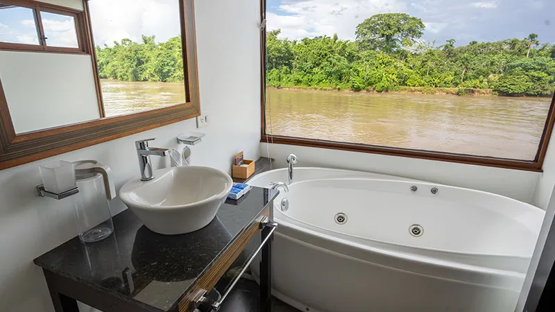 Anakonda Amazon Cruises cabin