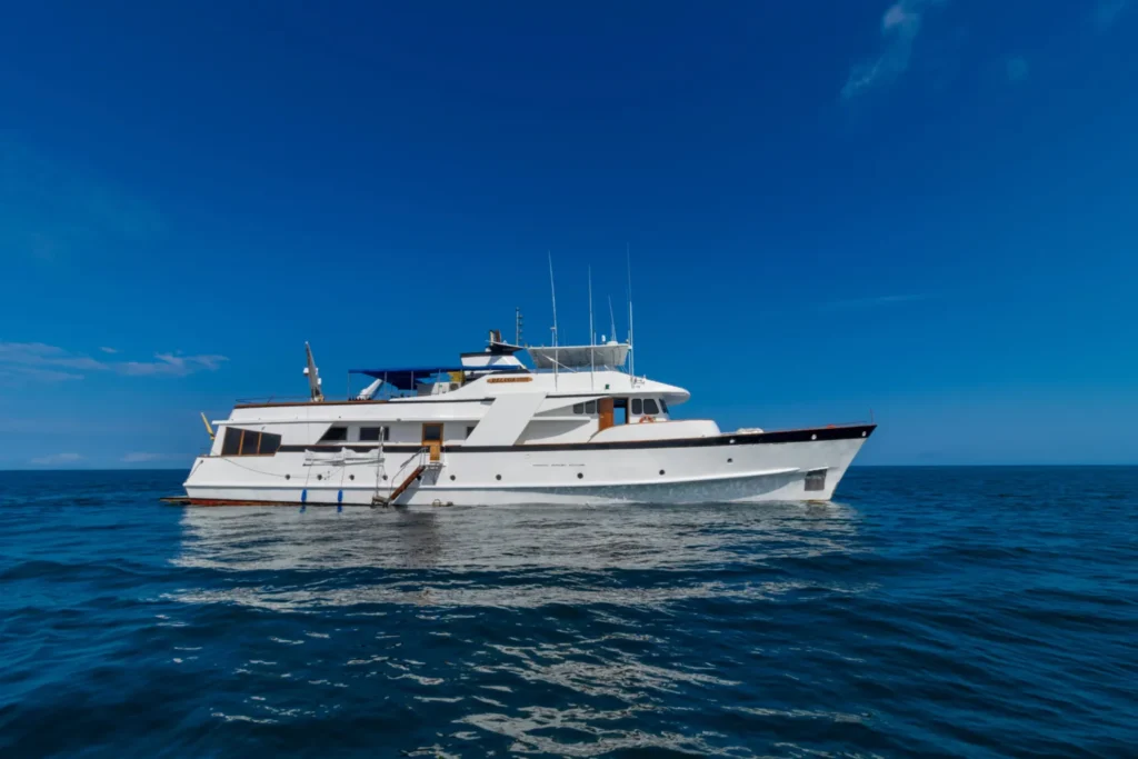 Beluga Galapagos Yacht Exterior