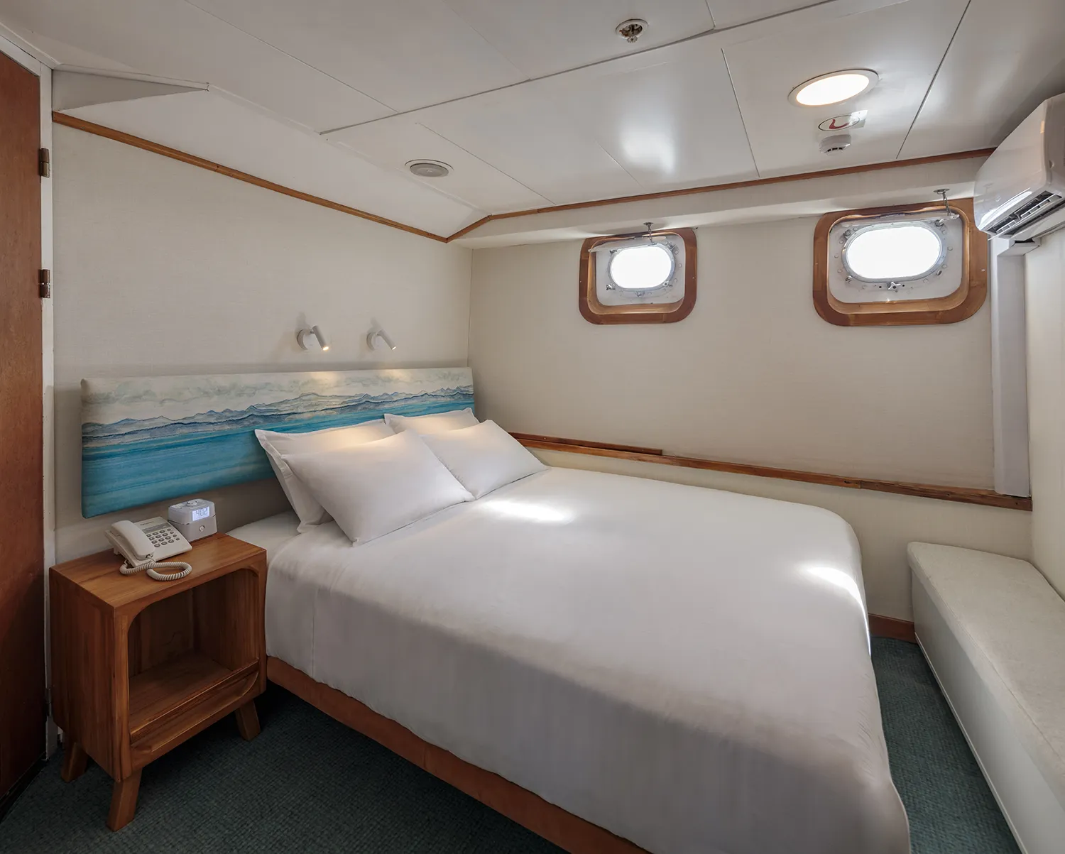 Coral II cabin