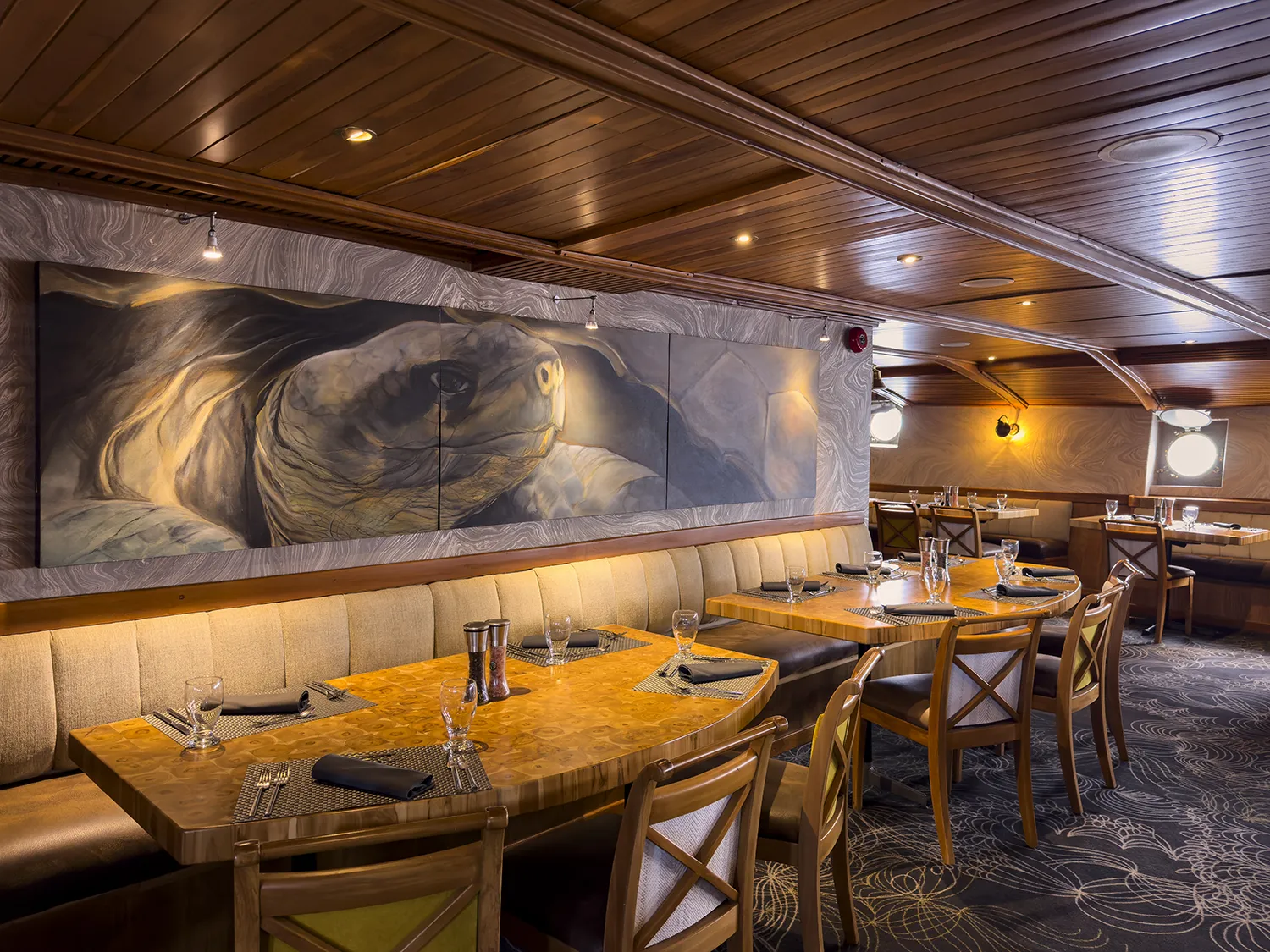 Galapagos Legend restaurant