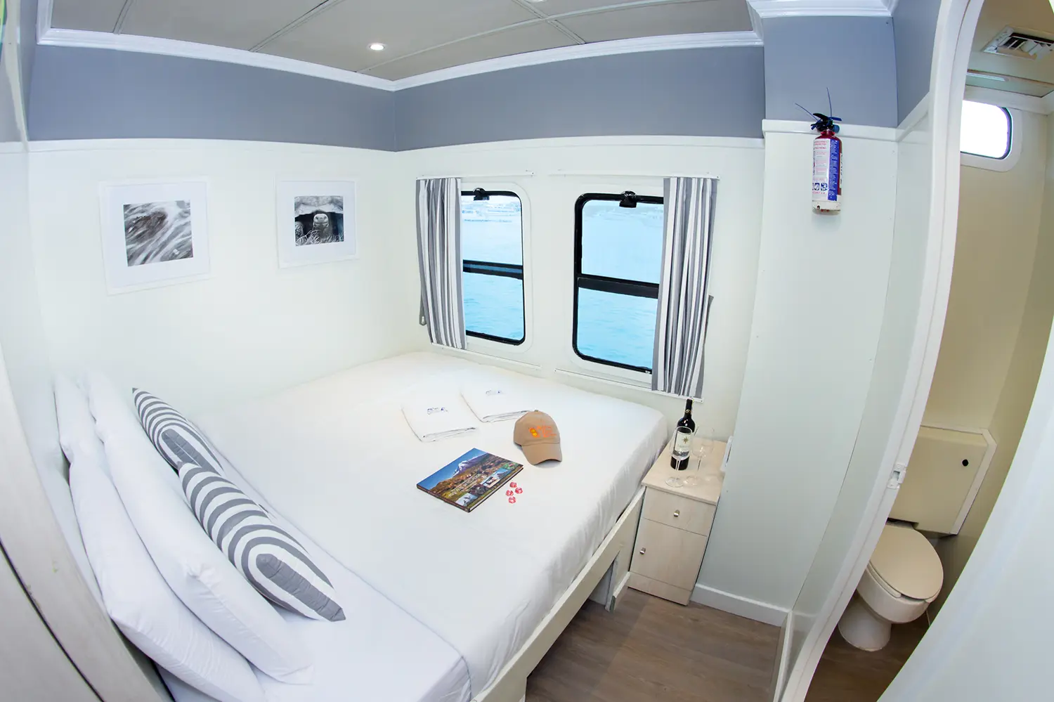 M/C Archipel I cabin