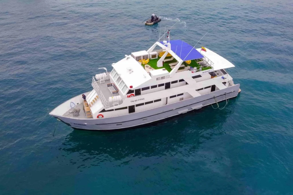 Bonita Galapagos Yacht Exterior