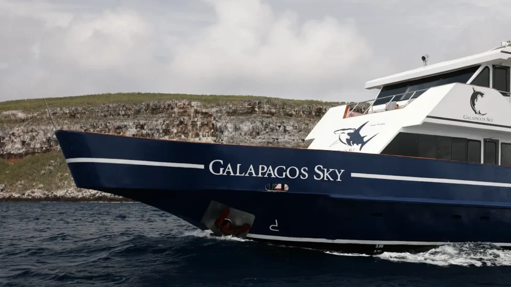 Luxury Galapagos scuba diving yacht
