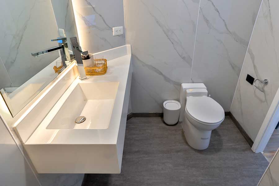 M/Y Galaxy Diver II bathroom