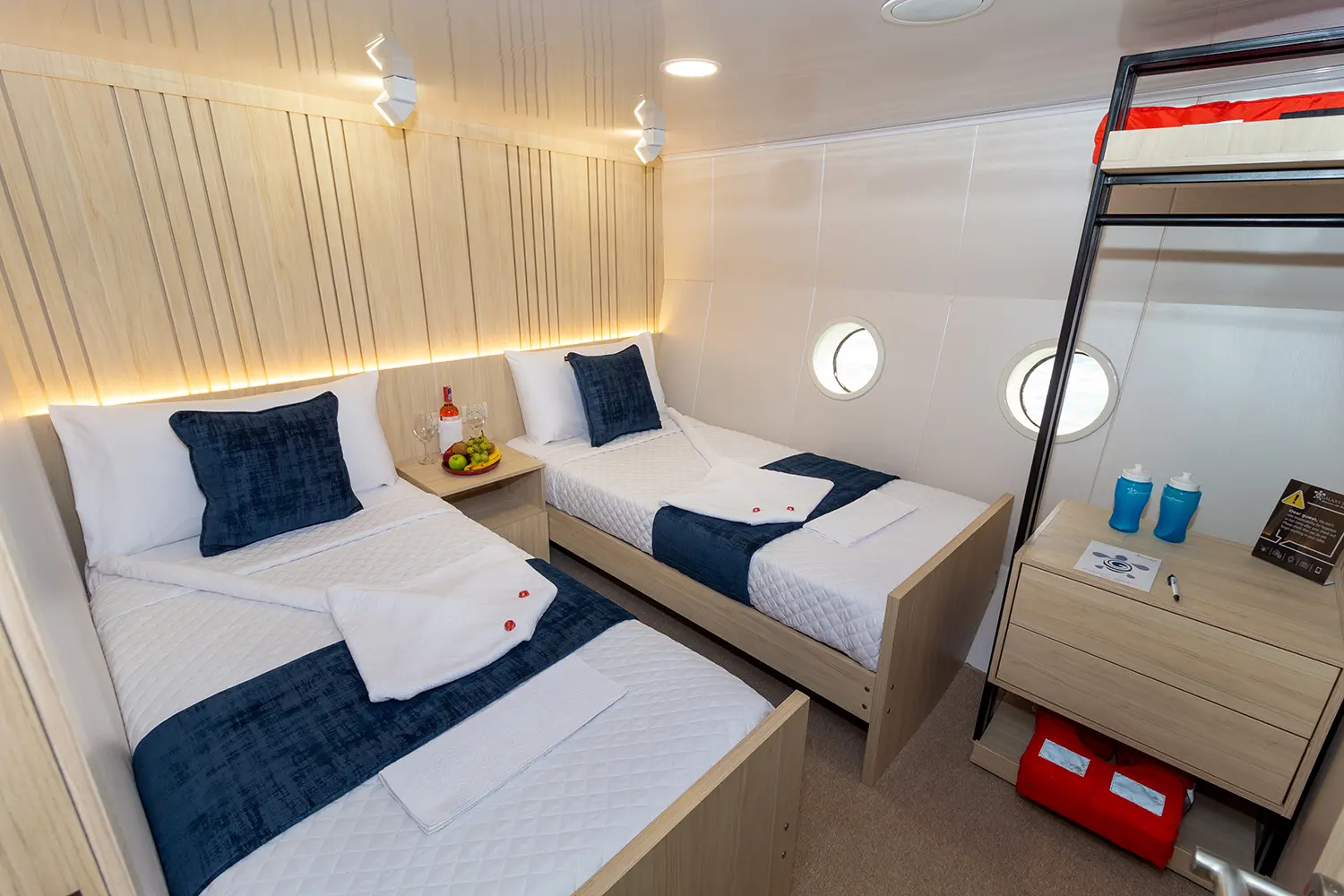M/Y Galaxy Orion cabin