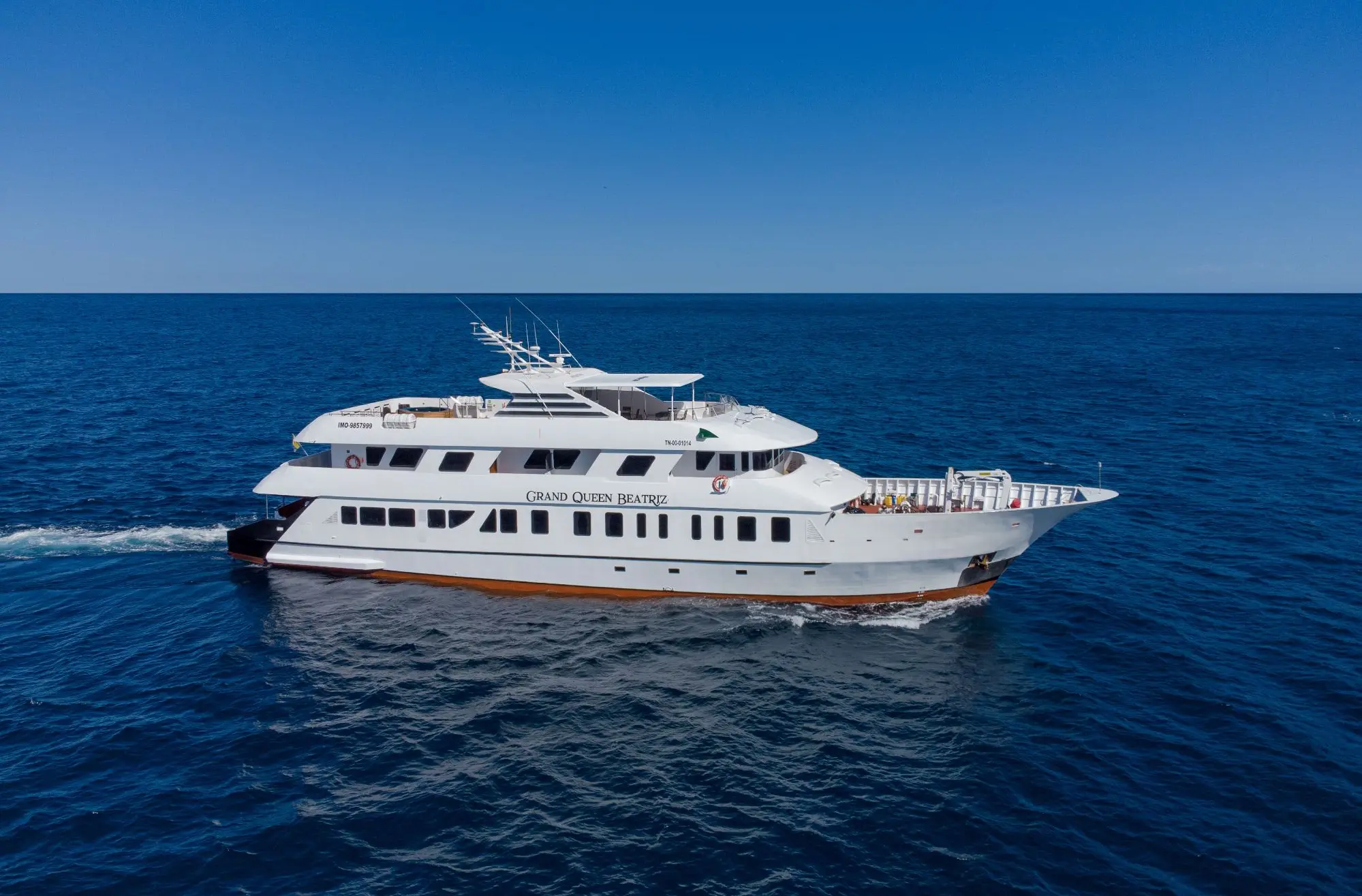 Galapagos Tourist Superior boat