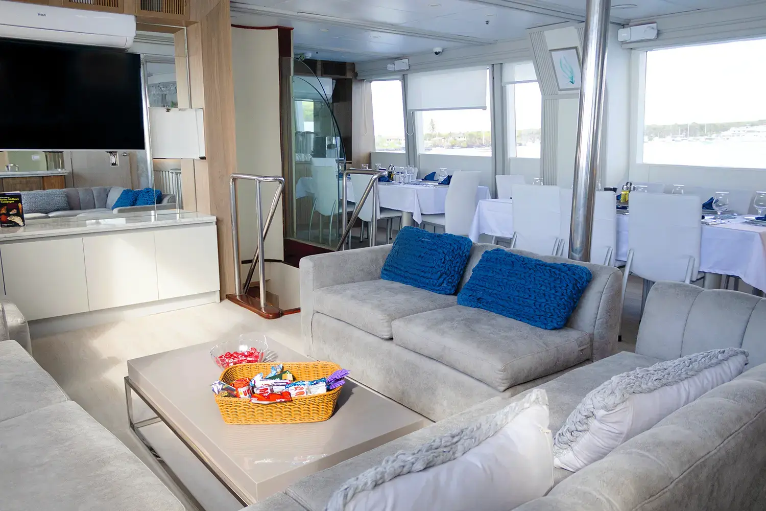 Humboldt Explorer interior