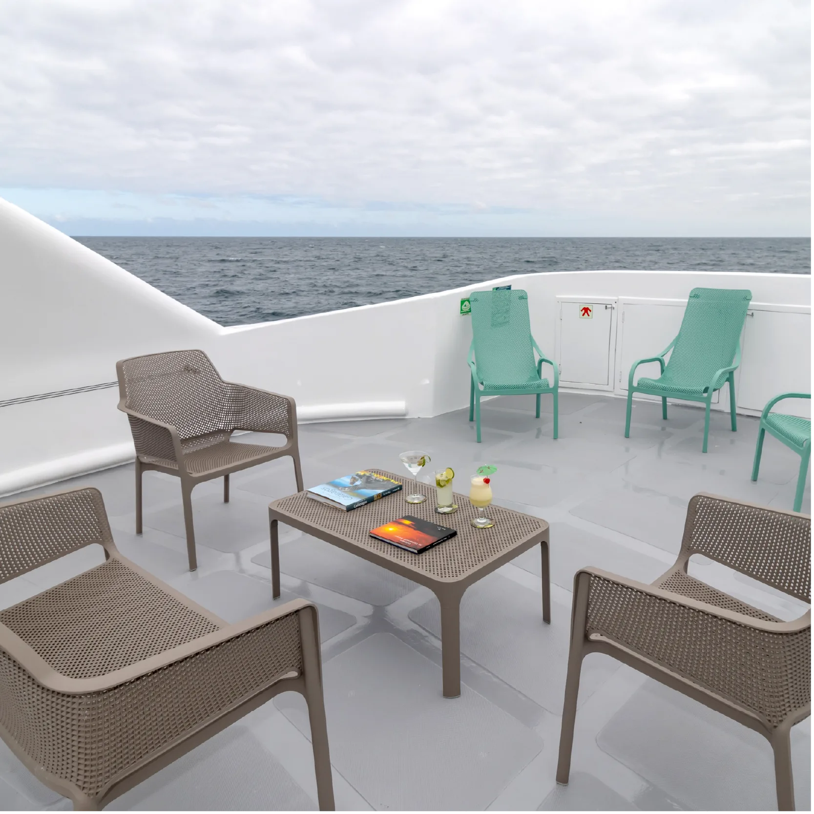 M/Y Köln deck