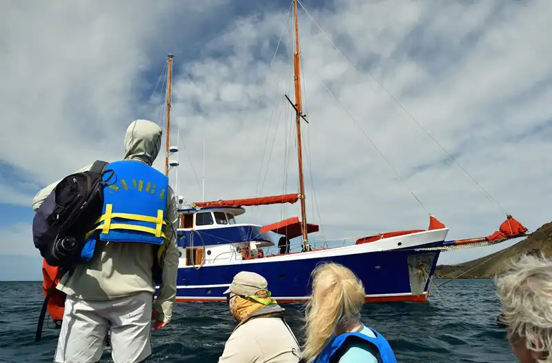 Samba Catamaran Galapagos Activities