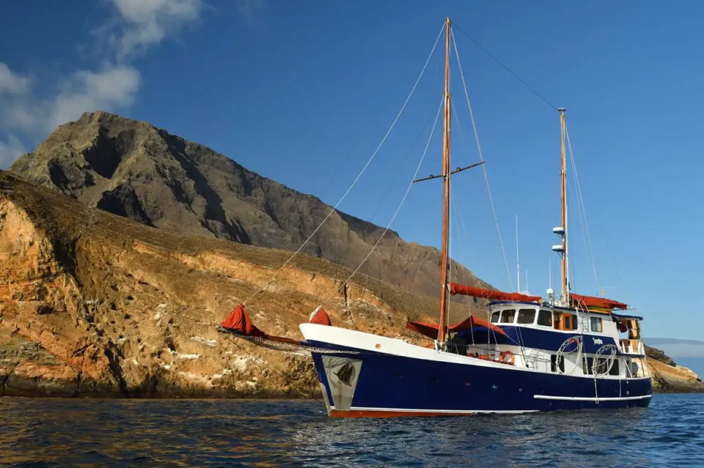Galapagos Tourist Superior boat