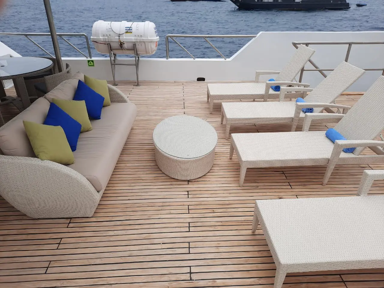 M/V Tiburon Explorer deck