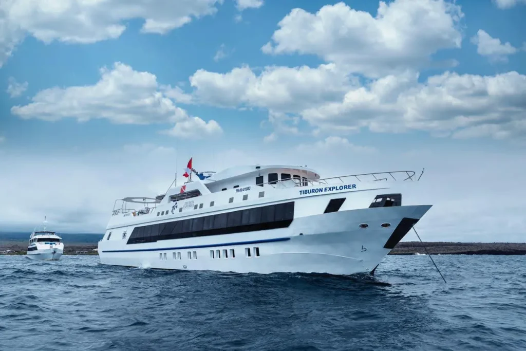 Tiburon explorer exterior 01