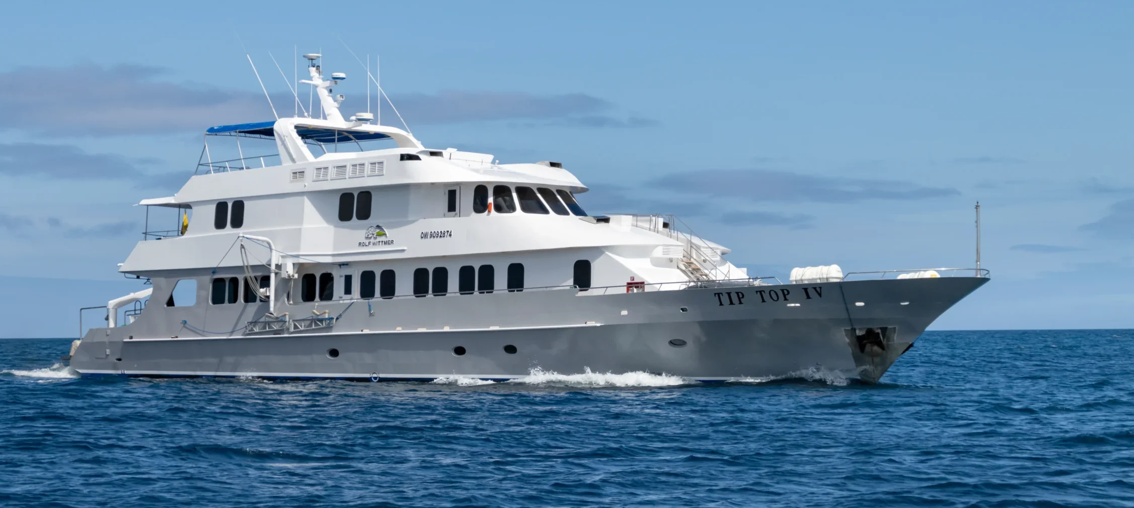 Experience the best of Galapagos travel
