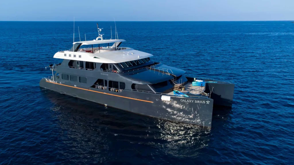 Galaxy Sirius Galapagos Yacht Exterior