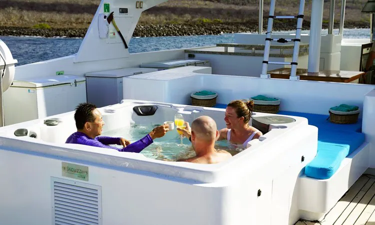 Grand Majestic Galapagos Cruise Activities