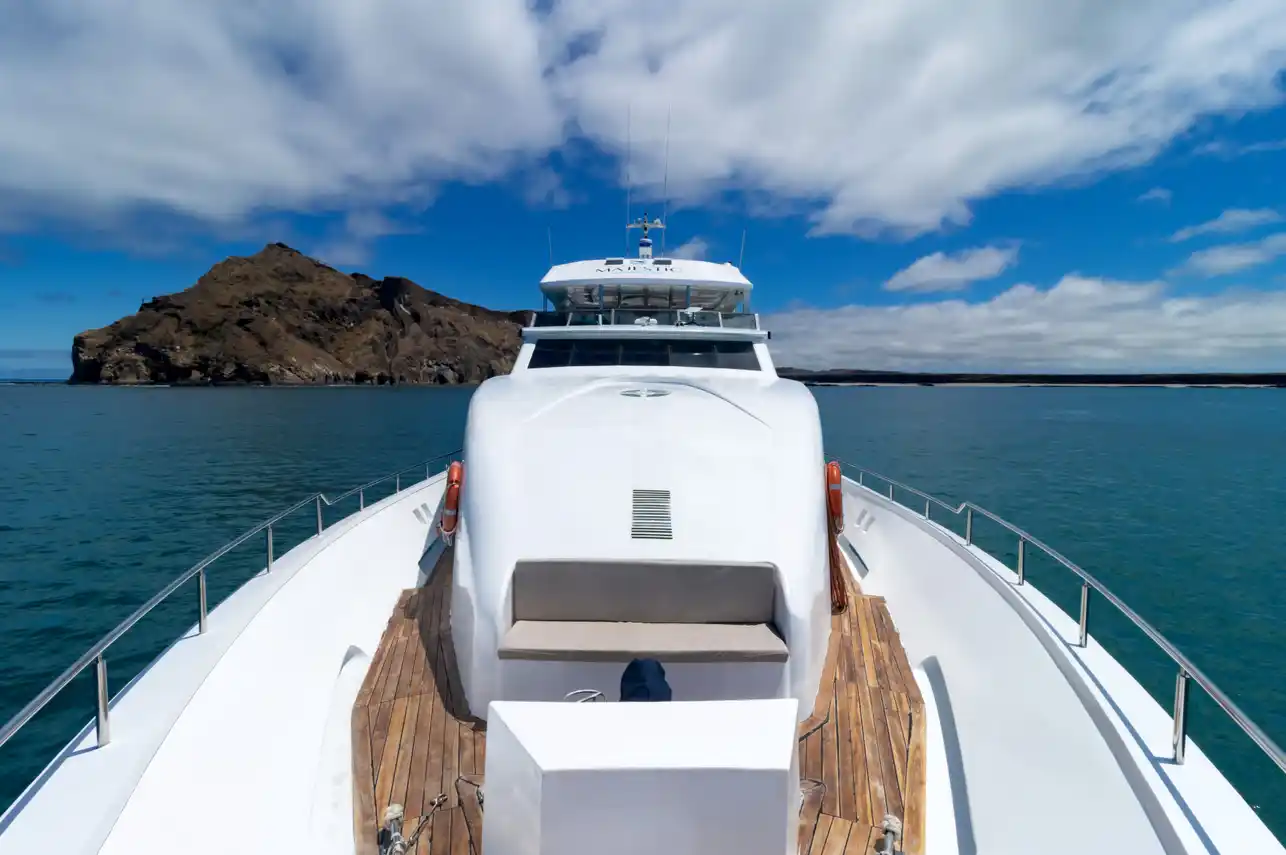 M/Y Grand Majestic deck