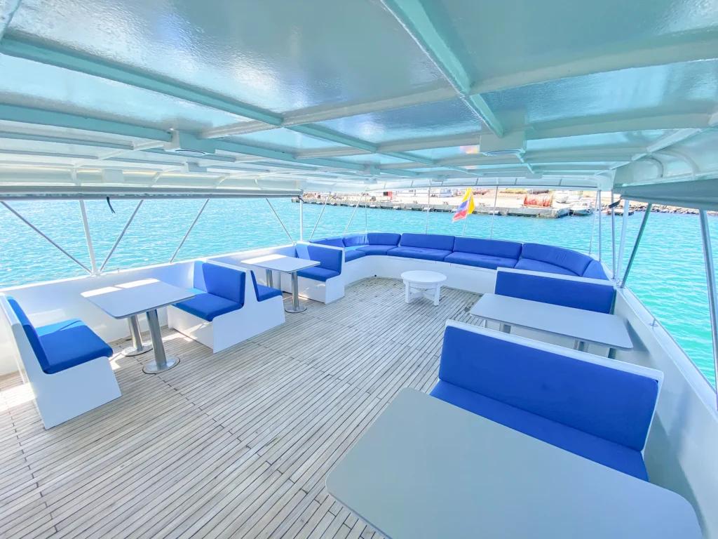 Koln Galapagos Yacht Deck