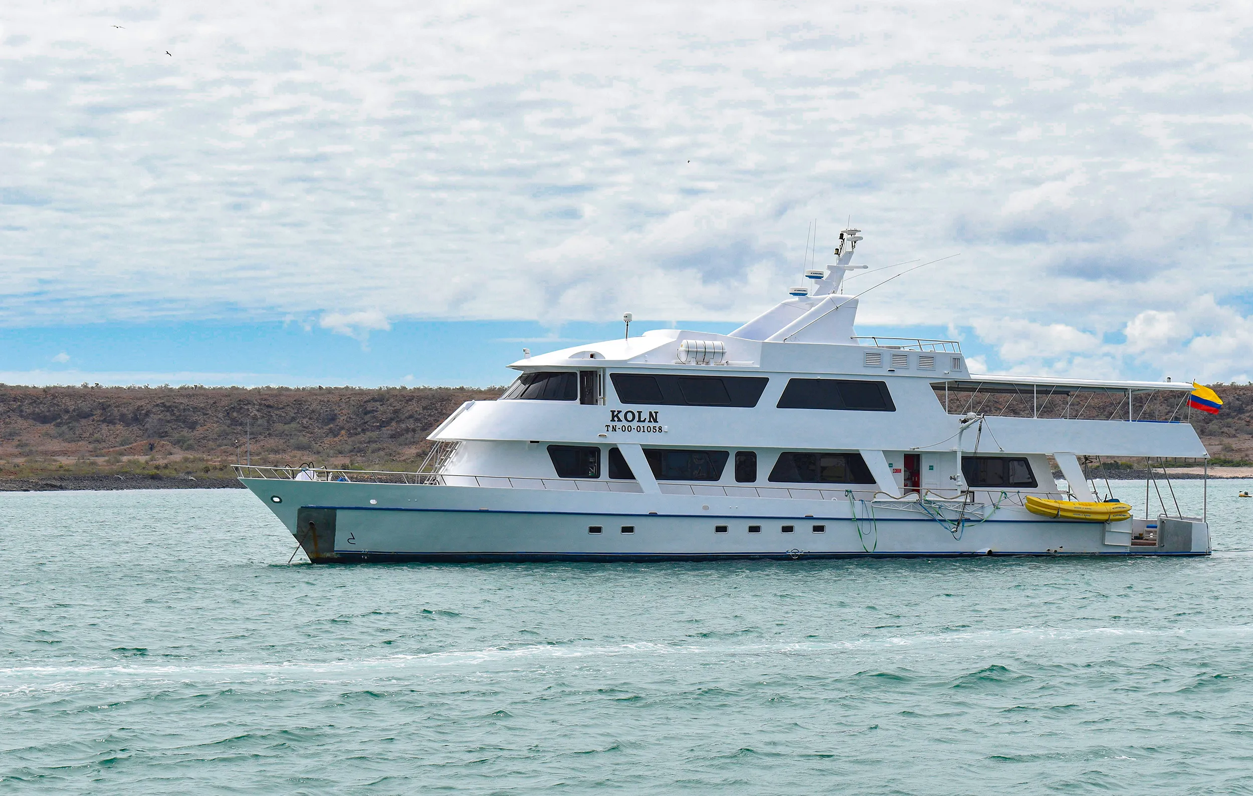 First Class boutique yacht