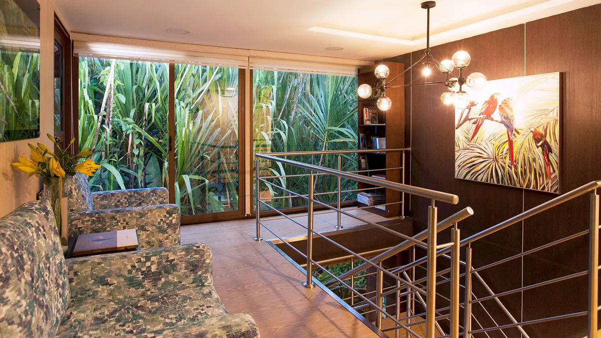 Manatee Amazon Explorer interior