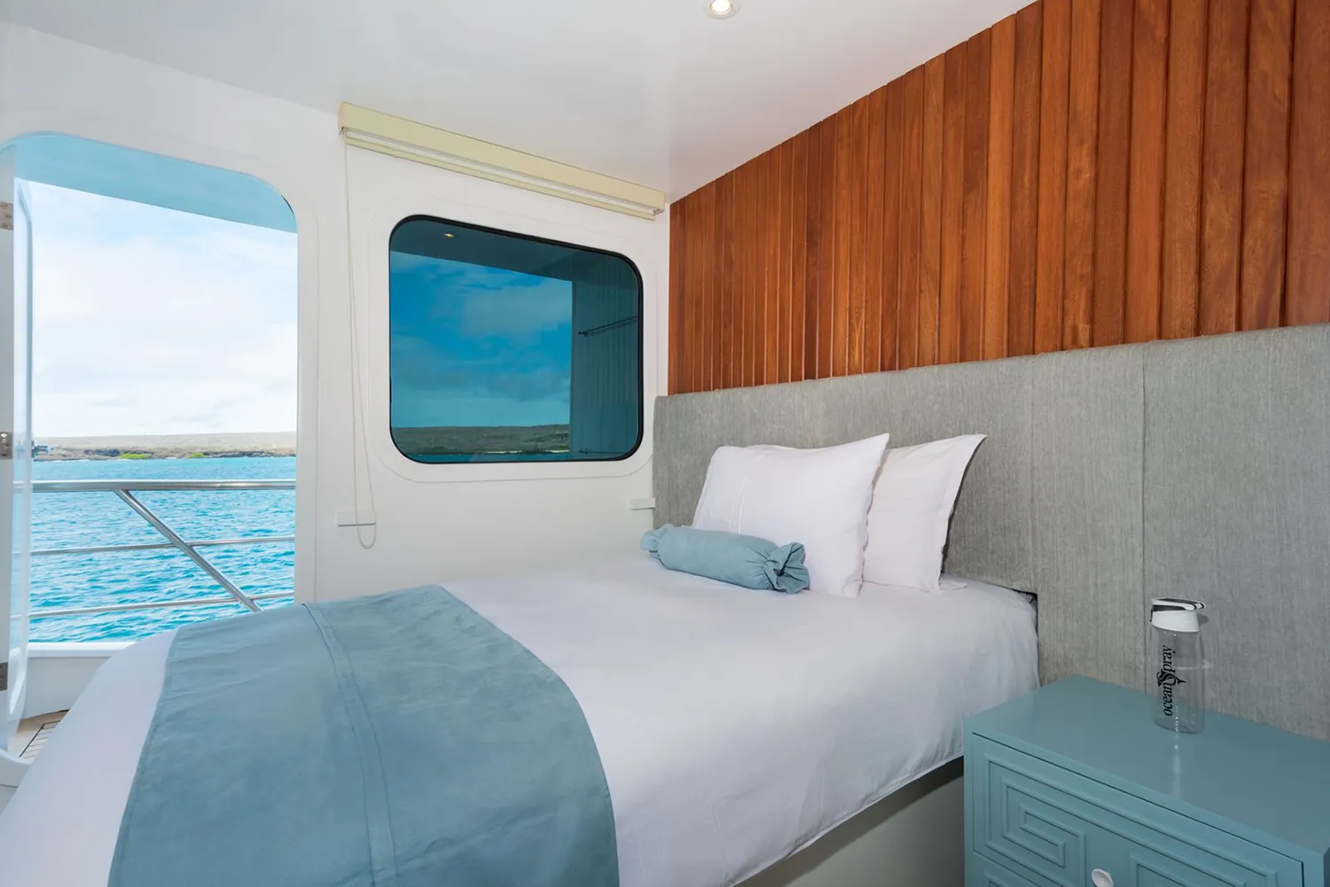 M/C Ocean Spray cabin