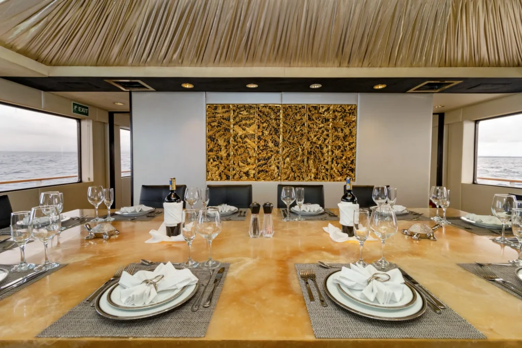Passion Galapagos Yacht Restaurant