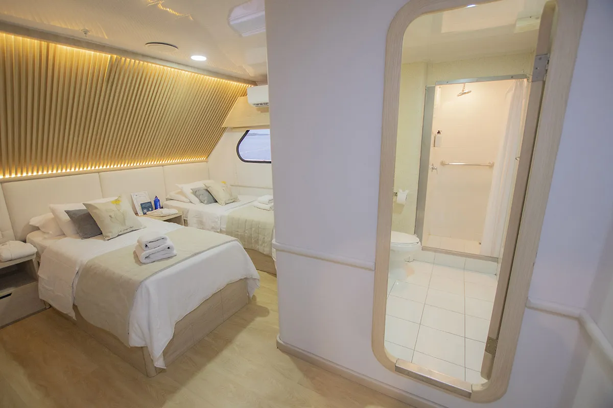 M/C Seaman Journey cabin