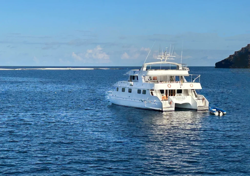 Seaman Journey Galapagos Yacht Exterior