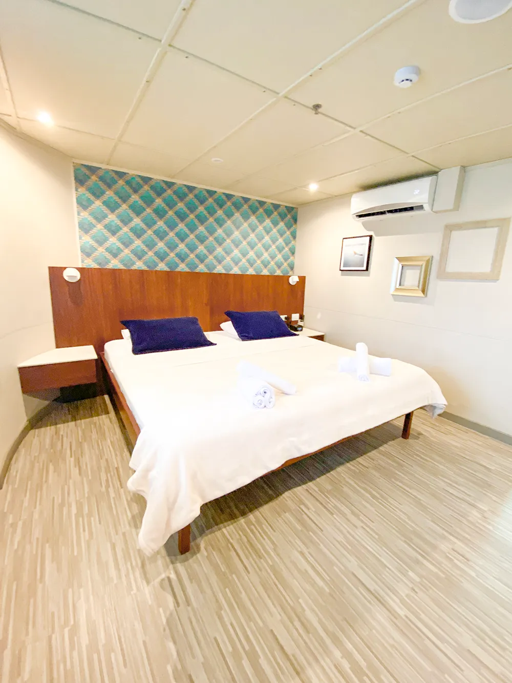 Tip Top V cabin